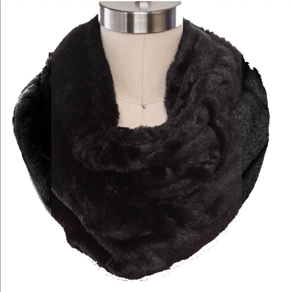 Minky Soft Black Faux Fur Infinity Scarf